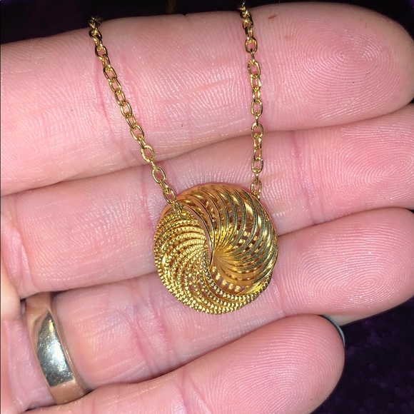 NWT“Karma” What Goes Around Comes Around Necklace - Picture 4 of 4